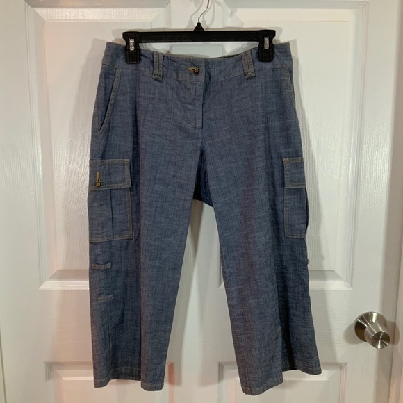 Trina Turk Blue Denim Cargo Capri Short Pants Size 8 - Picture 1 of 9